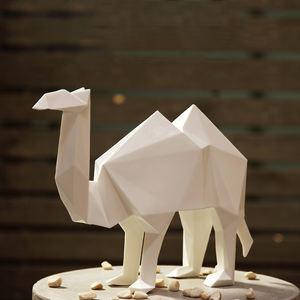 تمثال سيراميك جمل حيوان حديث مع شكل ماسي لهجة زخرفية أنيقة لديكور المنزل العصري والأنيق - Product Image 5