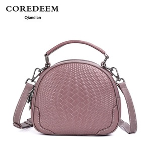 Elegant <b>Small</b> Shoulder Bag For Women Ladies Top Quality Knitted Design - Product Image 4