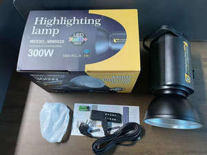<span class=keywords><strong>Lampe</strong></span> vidéo LED 300W à intensité variable continue 5700K <span class=keywords><strong>lumière</strong></span> <span class=keywords><strong>du</strong></span> <span class=keywords><strong>jour</strong></span> pour photographie, téléphone, YouTube Live, éclairage de <span class=keywords><strong>studio</strong></span> <span class=keywords><strong>photo</strong></span> en aluminium - Product Image 5