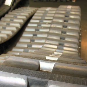 مسار مطاطي عالي الجودة للشاحنات 350*100*53 لـ هيتاشي EG30 موروكا MST300VD - Product Image 4