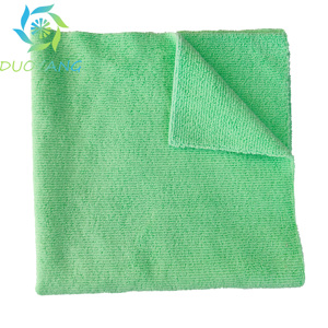 Logo goffrato 300gsm per tutti gli usi panno in microfibra 30x30cm per lavori di pulizia generale - Product Image 4