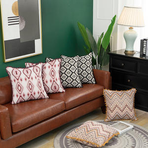 ปลอกหมอนสไตล์โมร็อกโก ลายเรขาคณิตนามธรรม ปักลายโพลีเอสเตอร์ สำหรับตกแต่งบ้าน พร้อมพู่ห้อย - Product Image 1