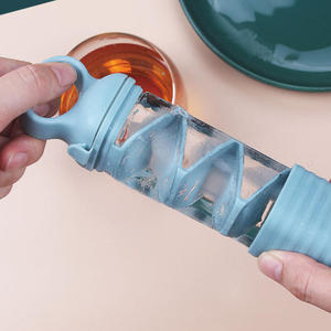 Moule à glaçons créatif et écologique en plastique, type bande, portable, pour usage domestique, en plastique souple de qualité alimentaire - Product Image 6