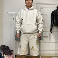 Ensemble homme chaud deux pièces : sweat à capuche molletonné épais style vintage avec logo personnalisé et pantalon de survêtement ample 3/4 coupe oversize