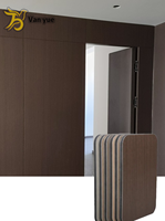 Panneaux muraux en PVC imperméables et écologiques, fournis directement par l'usine, avec solutions de design graphique pour une utilisation domestique moderne