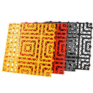 Rejilla de Plástico Encastrable Cuadrada Amarilla, Roja, Gris y Negra, Panel de Drenaje Antideslizante para Exteriores - Product Image 1