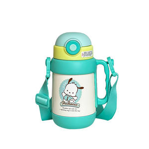 Bouteille d'eau pour enfants Pochacco 500 ml isolée avec poignée et sangle pour usage scolaire - Product Image 5