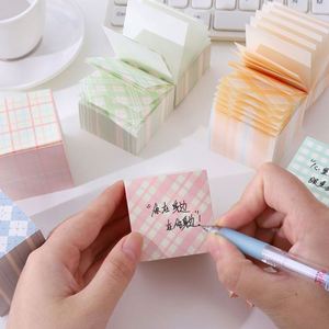 สมุดโน้ตเครื่องเขียนน่ารัก อุปกรณ์การเรียน แผ่นบันทึก 50*50 มม. พร้อมตารางสีสันสดใส สำหรับนักเรียน - Product Image 4