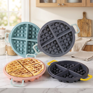 Moule à gaufres en silicone de qualité alimentaire avec poignée, plaque de cuisson antiadhésive résistante à la chaleur 230°C ℃   Pour four, friteuse à air et micro-ondes - Product Image 2