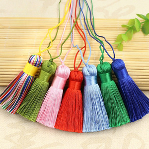 Nudo chino con borla de 5 cm, poliéster, hecho a mano, accesorio decorativo para bolsos y adornos - Product Image 2