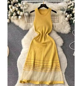 Robe longue d'été sexy en soie glacée pour femme, modèle sans manches en maille tricotée - Product Image 1