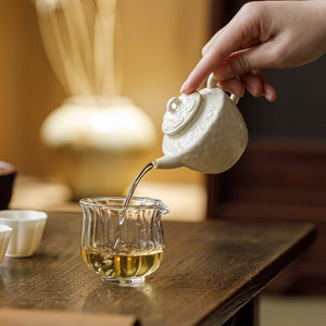 Tetera de Cerámica con Esmalte Craquelado, de Una Sola Pieza, con Filtro Infusor de Té, Resistente al Calor, Estilo Retro - Product Image 2