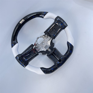 Usine RPPF vente en gros de pièces automobiles meilleure vente de volant en fibre de <span class=keywords><strong>carbone</strong></span> LED pour Ford Mustang 2010-2014 - Product Image 4