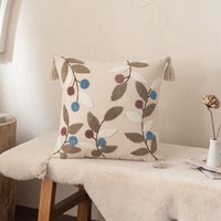 Housse de coussin de canapé en coton et lin brodé style nordique, motif géométrique, pompons, style français, taie d'oreiller carrée, décoration intérieure