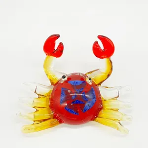 Patung seni kaca buatan tangan lucu meniup kepiting Hermit
