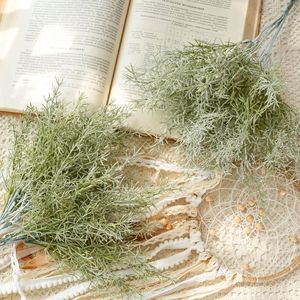Fleur artificielle Baisi Grass, plante verte en caoutchouc souple, décorations de mariage portables, style INS, bouquet transfrontalier - Product Image 1