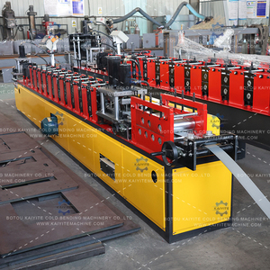 Machine de formage à rouleaux à angle droit économique pour la fabrication de protections d'angle en métal, de bordures et de renforts - Product Image 6