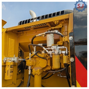 Excavatrice lourde d'occasion Cat330D2L pour travaux en carrière, conforme à la norme Tier 4 et économique avec 1 an de service après-vente - Product Image 3