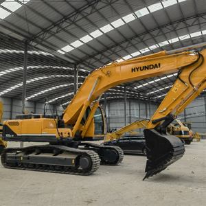 Used Excavators Hyundai R305lc-9t R330lc R375lc 99% New high performance medium excavator with good quality cheap sale - Product Image 2
