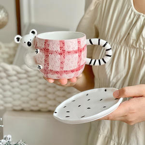 Ensemble de tasses à café en céramique tridimensionnelle peintes à la main Cuddle Koala, tasse mignonne avec soucoupe, tasse pour le thé de l'après-midi - Product Image 5