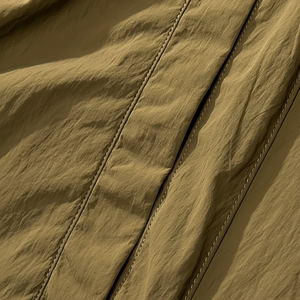 Chaqueta cortavientos con cuello Henley y cremallera de manga larga con capucha sólida para hombre con bolsillo canguro - Product Image 1