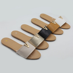 Nuevas <span class=keywords><strong>Sandalias</strong></span> <span class=keywords><strong>de</strong></span> Diseñador <span class=keywords><strong>de</strong></span> Lujo, Marca Famosa, Personalizadas para Chicas, Pantuflas para Mujer, <span class=keywords><strong>Sandalias</strong></span> <span class=keywords><strong>de</strong></span> Playa para Damas, Venta al Por Mayor - Product Image 1
