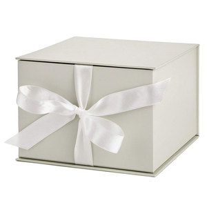 por mayor logotipo personalizado grande elegante dama de honor caja de regalo de embalaje con tapa y de papel triturado llenar - Product Image 2