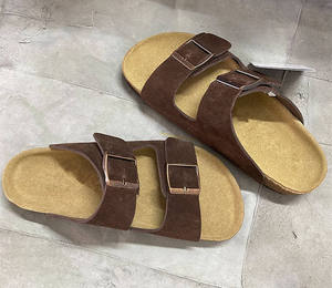 Birkenstocks Sabots légers en liège unisexes Sandales d'été plates à bout fermé avec broderie en cuir véritable pour hommes et femmes - Product Image 5
