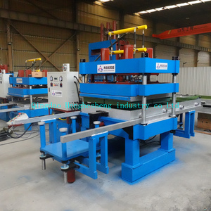 Machine <span class=keywords><strong>de</strong></span> pressage <span class=keywords><strong>de</strong></span> moulures <span class=keywords><strong>de</strong></span> carreaux <span class=keywords><strong>de</strong></span> sol en caoutchouc vulcanisé <span class=keywords><strong>de</strong></span> haute qualité avec fonction <span class=keywords><strong>d</strong></span>'éjection automatique / Machine <span class=keywords><strong>de</strong></span> fabrication <span class=keywords><strong>de</strong></span> tapis <span class=keywords><strong>de</strong></span> sol pour voiture - Product Image 3