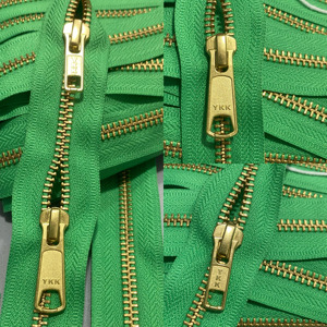 Cao Cấp Ykk Ban Đầu Dài Chuỗi Dây Kéo Với 3 #5 #8 # Vàng Brass Răng Thân Thiện Với Môi Đầy Màu Sắc Băng Cho Túi Hàng May Mặc Với Puller - Product Image 2