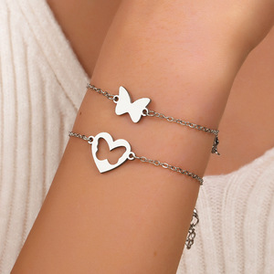 Collar con colgante de corazón de mariposa de acero inoxidable para mamá, regalo de joyería para el Día de la Madre - Product Image 2