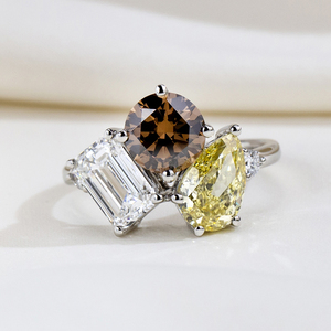 แหวนหมั้นเพชรเม็ดเดี่ยวสามเม็ด MSR-2244 Messi Jewelry PT950 เพชรเพาะเลี้ยง - Product Image 1