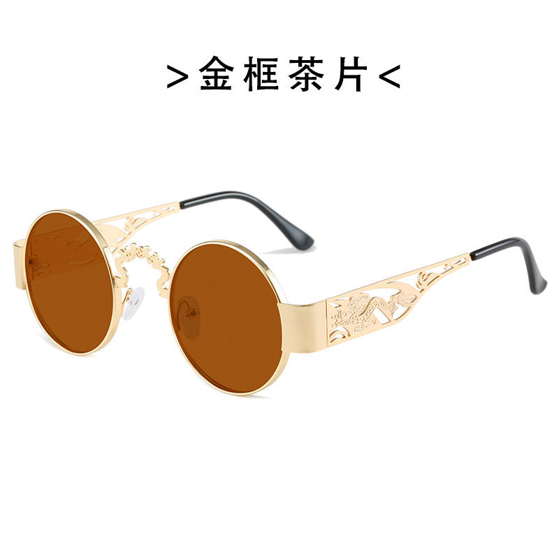 Tranches de thé encadrées d'or