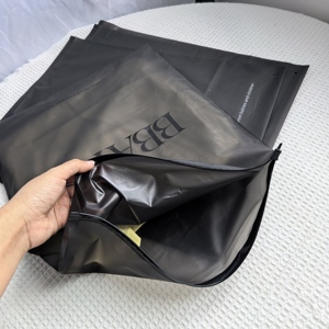 Biểu <span class=keywords><strong>t</strong></span>ượng <span class=keywords><strong>t</strong></span>ùy chỉnh <span class=keywords><strong>Zip</strong></span> khóa Quần áo <span class=keywords><strong>t</strong></span>úi Matte/Frosted nhựa cho <span class=keywords><strong>T</strong></span>-Shirts & Swimwear đóng gói với dây kéo - Product Image 5