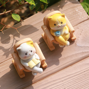 Figuras de animales de dibujos animados de resina, 2 uds., decoración de escritorio, suministros de oficina, creativos, para aliviar el estrés, peso ligero - Product Image 1