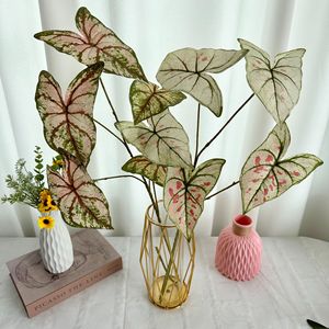 Trang trí phòng khách phong cách Bắc Âu, cây lá Taro xanh 5 màu sắc, in thủ công trên chất liệu lá, cây nhân tạo trang trí trong nhà - Product Image 3