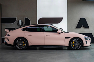 1.52*15M Professional PET Silk and shell pink Car <b>Wrap</b> <b>Vinyl</b> Glossy Finish Color Changing Stickers Anti-scratch Body Protection - Product Image 4