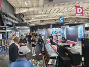 Impresora CenturyStar directa a tela de 3,2 M, sublimación industrial de gran formato para producción en masa de banderas/fondos - Product Image 3