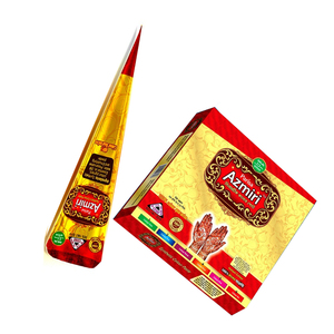 Cono de pasta de henna pura para celebraciones de Eid y bodas, resultado de tinte oscuro natural. - Product Image 1