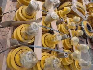 مجموعة بكرات حامل المسار لبلدوزر شانتوي عالية الجودة ومتينة مع ضمان لمدة سنة واحدة للآلات الإنشائية الثقيلة - Product Image 3