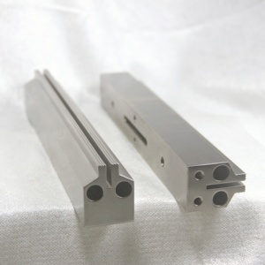 Máy Đóng Gói Thẳng Đứng Hàm Niêm Phong Mịn Giữa Ngân Hàng - Product Image 1