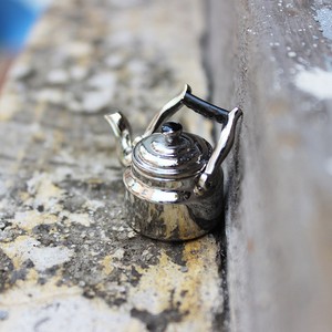 1/6 1/12 casa de muñecas simulación miniatura Mini mano estilo antiguo hervidor modelo decoración Mini juguetes de cocina - Product Image 2