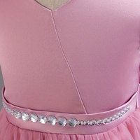 Robe de Demoiselle d'Honneur Princesse Rose Élégante, Bustier Sans Manches, Ceinture Perlée, Grand Nœud au Dos, Écologique, Respirante, Longueur Genou, Style Bal