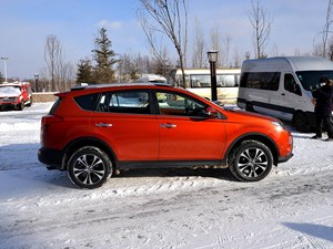 Toyota RAV4 2014 2.0L Essence SUV LHD Faible Kilométrage Climatisation Puissante Économe en Carburant Pas Cher Prêt à Expédier <span class=keywords><strong>Voiture</strong></span> d'<span class=keywords><strong>Occasion</strong></span> Japonaise - Product Image 5