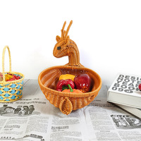 Panier de rangement en rotin tressé imitation forme cerf, plateau à fruits tressé en forme d'animal pour la maison, la cuisine et le salon