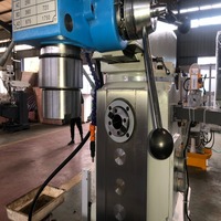 Machine de perçage et de fraisage universelle verticale et horizontale WELLON ZX6350C pour l'usinage des métaux, fournie par l'usine