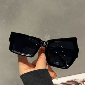 Gafas de Sol Punk de Lujo con Personalidad Funky, Protección UV400, Gafas de Conducir con Personalidad Única para Hombre y Mujer - Product Image 2