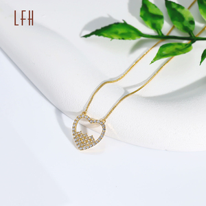 Collar de Oro Real de 18k con Colgante de Corazón Hueco y Circonita Cúbica, Oro 18k Original - Product Image 3