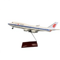 Modèle d'avion en résine B747 China Airlines de 37 cm avec éclairage LED, échelle 1/200, réplique d'avion, décoration de bureau, cadeau de collection