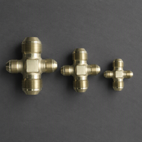 Raccord croisé à 4 voies en laiton forgé usiné CNC de qualité industrielle, filetages mâles SAE/NPT pour systèmes hydrauliques, pneumatiques et d'eau